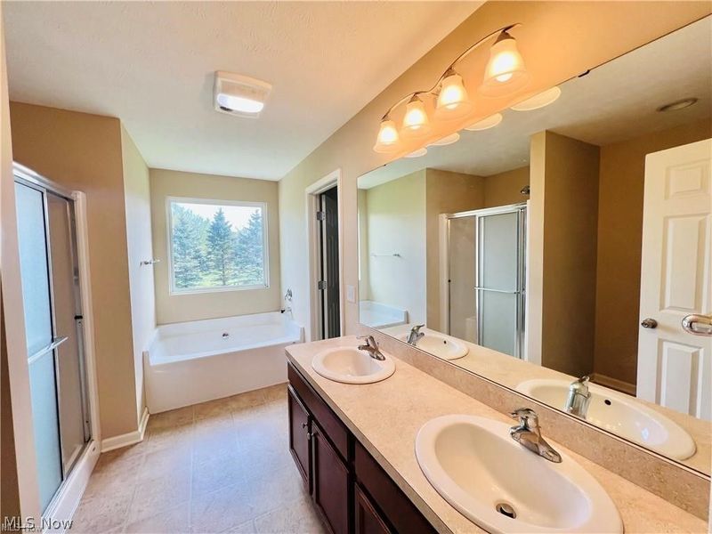 4112 Keswick Drive, Brunswick, OH 44212 Photo 9