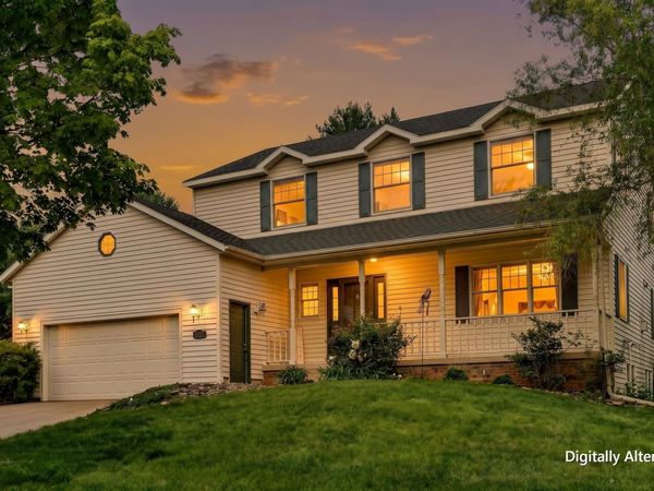 1915 Folwell Drive SW, Rochester, MN 55902