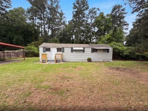 1396 Pine Drive , Atlanta, GA 30349