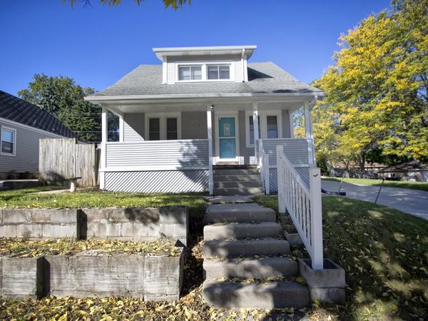 2405 S 92nd STREET, West Allis, WI 53227