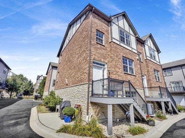 150 S Myrtle Avenue , Villa Park, IL 60181