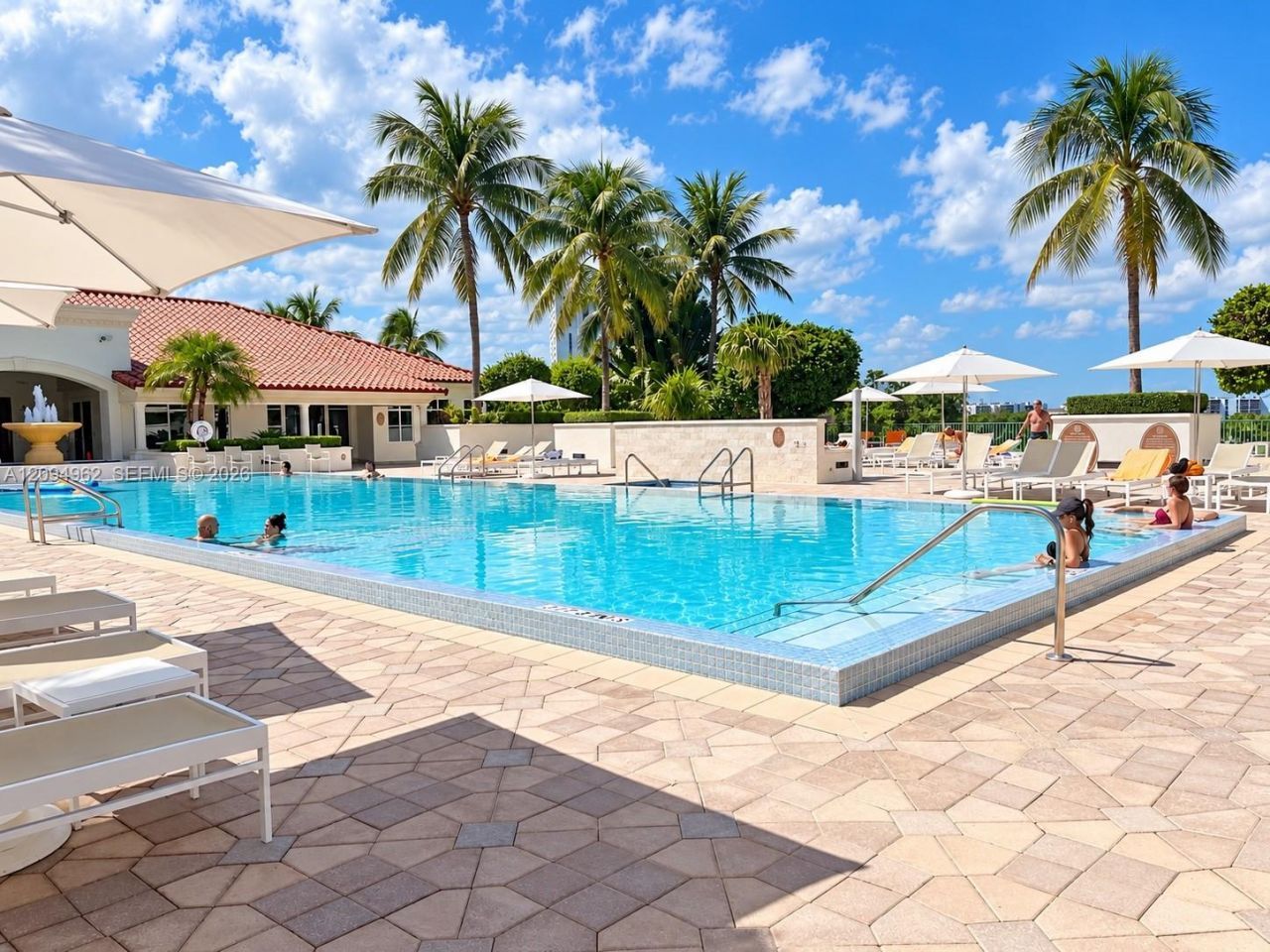 19900 E Country Club Dr , Unit 1209, Aventura, FL 33180 Photo