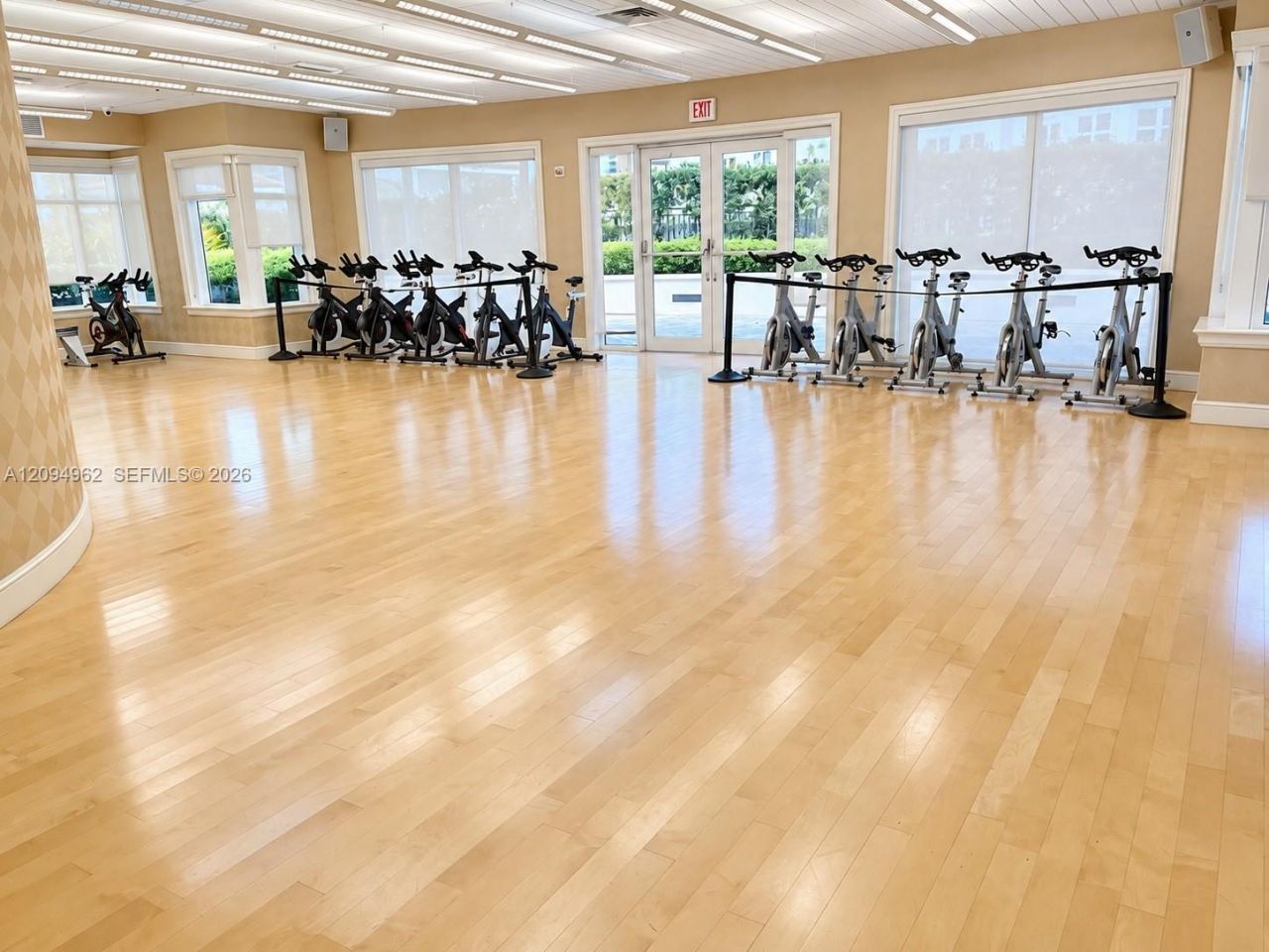 19900 E Country Club Dr , Unit 1209, Aventura, FL 33180 Photo