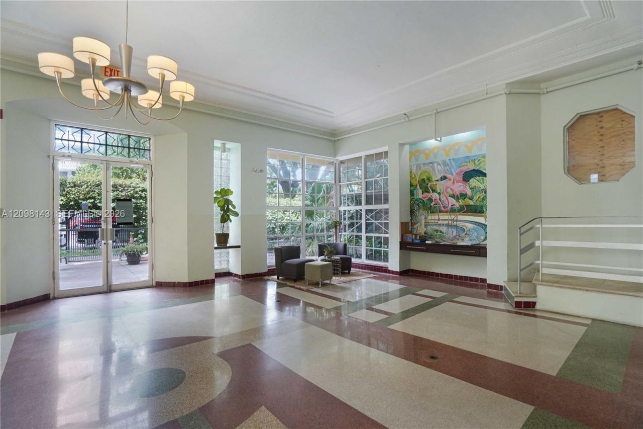 1051 Meridian Ave , Unit 1K, Miami Beach, FL 33139 Photo