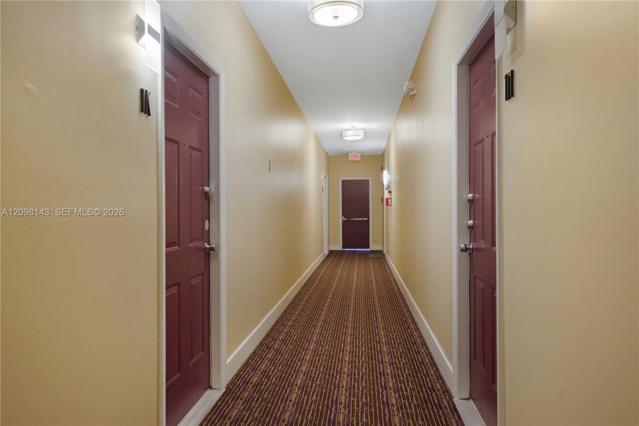 1051 Meridian Ave , Unit 1K, Miami Beach, FL 33139 Photo