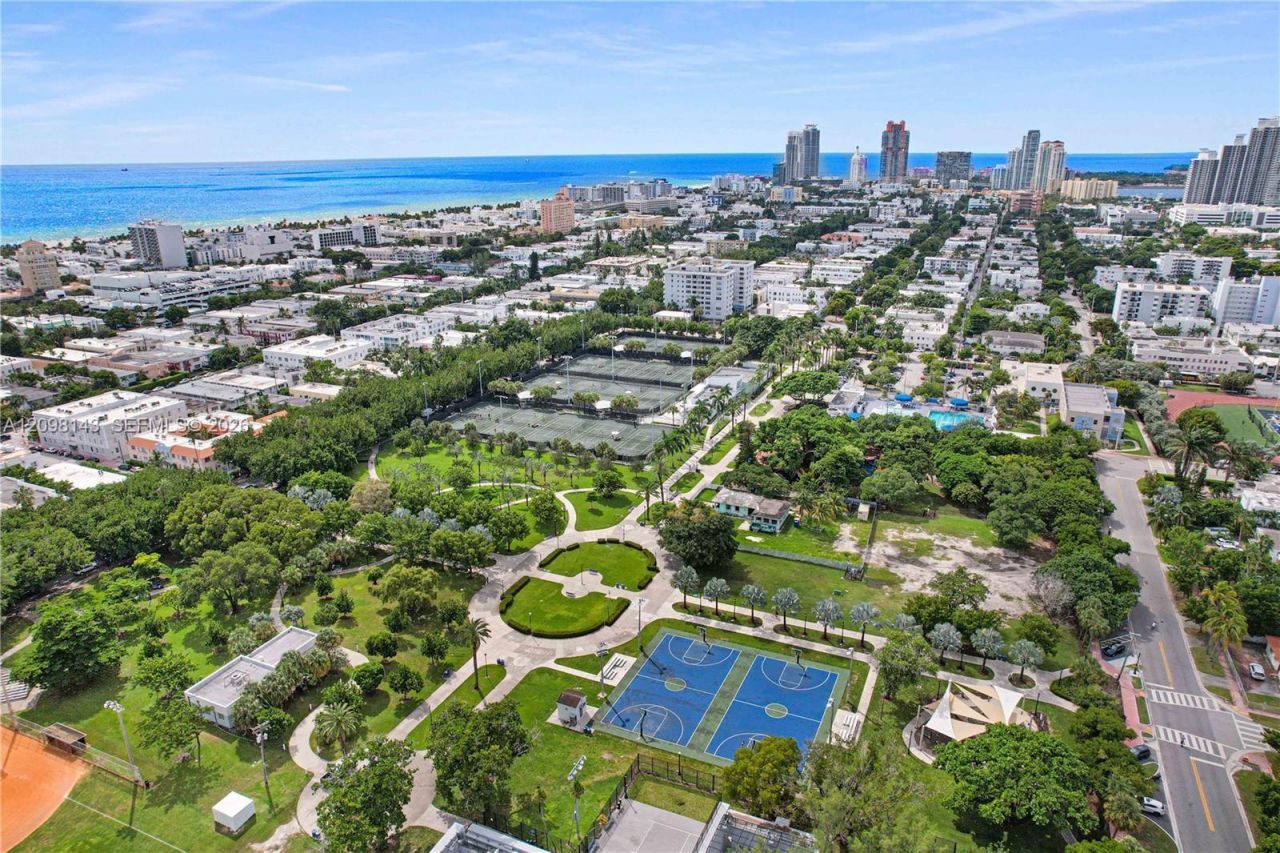1051 Meridian Ave , Unit 1K, Miami Beach, FL 33139 Photo