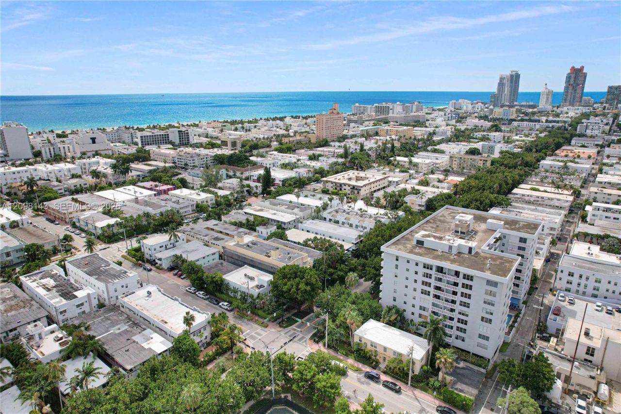 1051 Meridian Ave , Unit 1K, Miami Beach, FL 33139 Photo