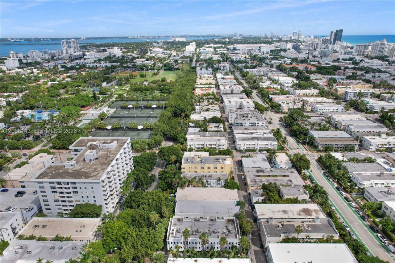 1051 Meridian Ave , Unit 1K, Miami Beach, FL 33139 Photo
