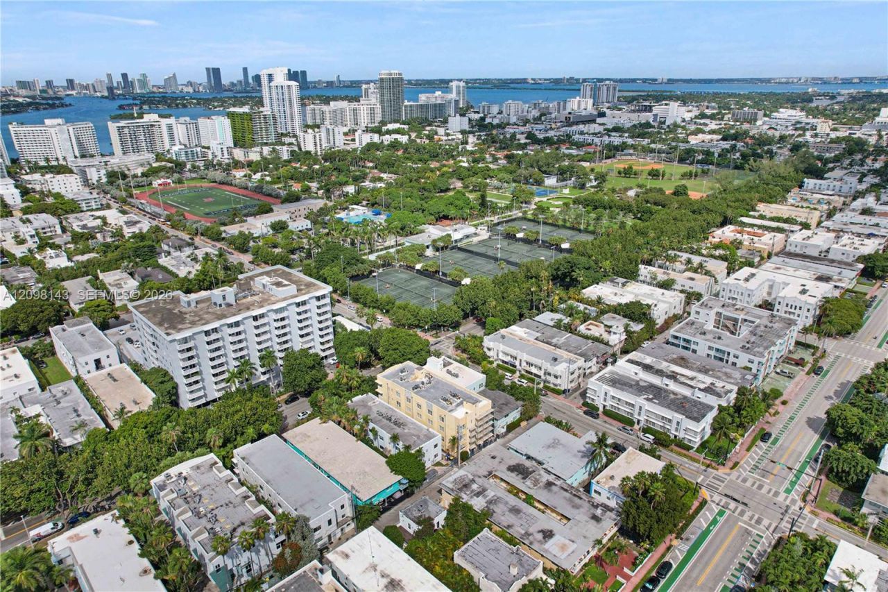 1051 Meridian Ave , Unit 1K, Miami Beach, FL 33139 Photo