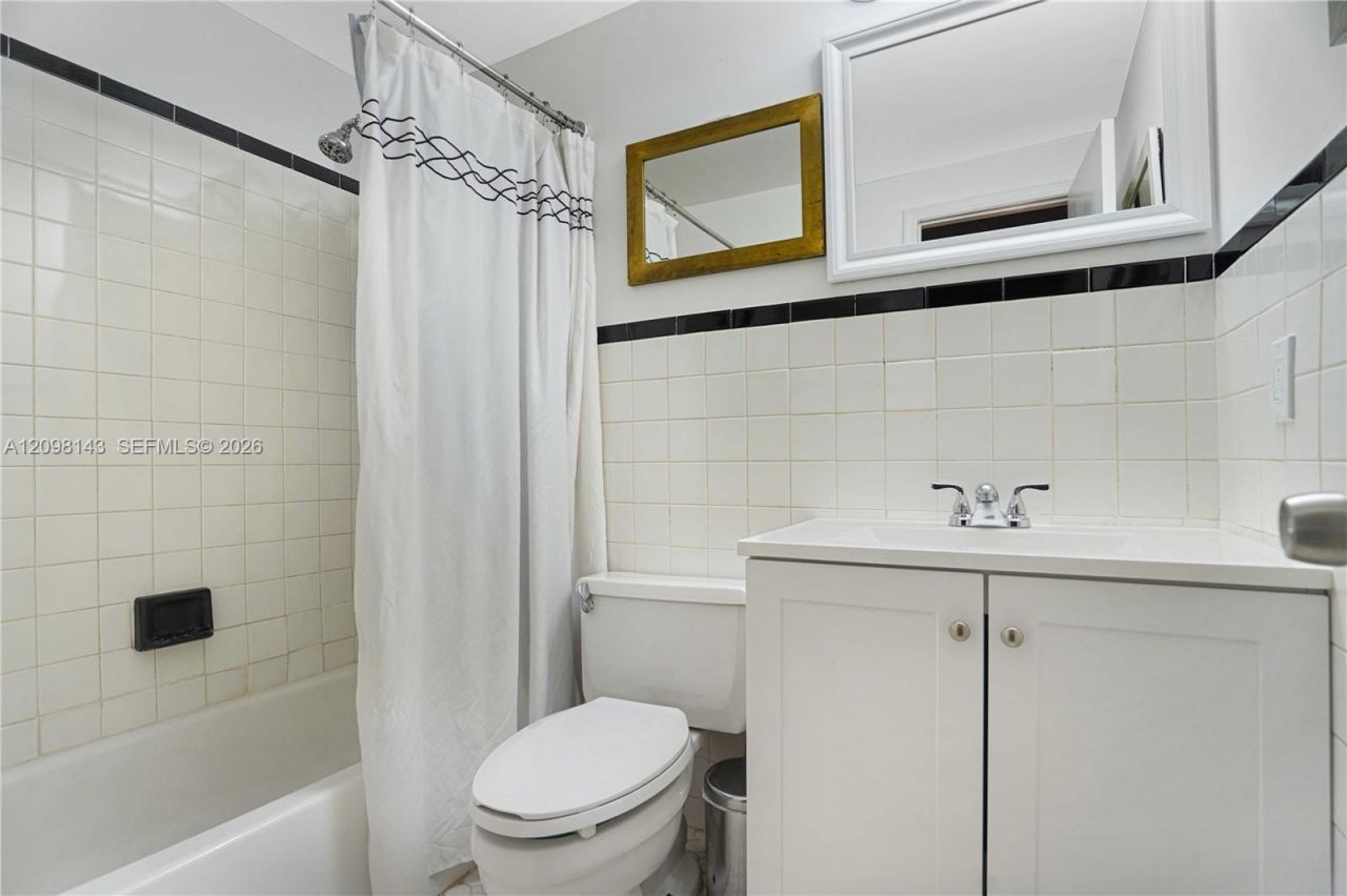 1051 Meridian Ave , Unit 1K, Miami Beach, FL 33139 Photo