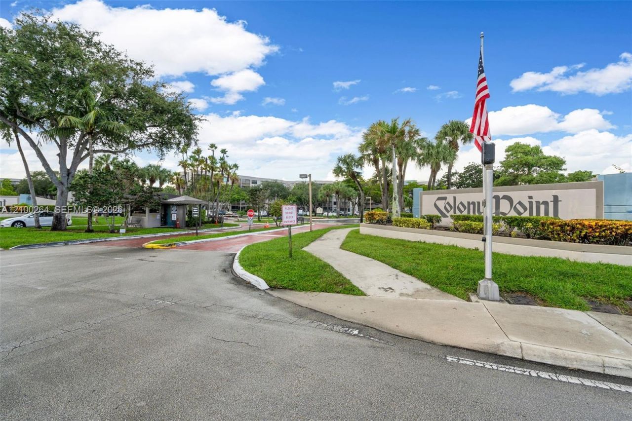 1100 Colony Point Cir , Unit 504, Pembroke Pines, FL 33026 Photo