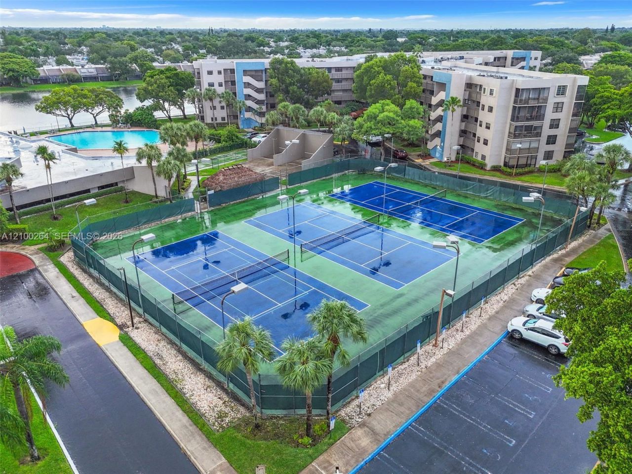 1100 Colony Point Cir , Unit 504, Pembroke Pines, FL 33026 Photo