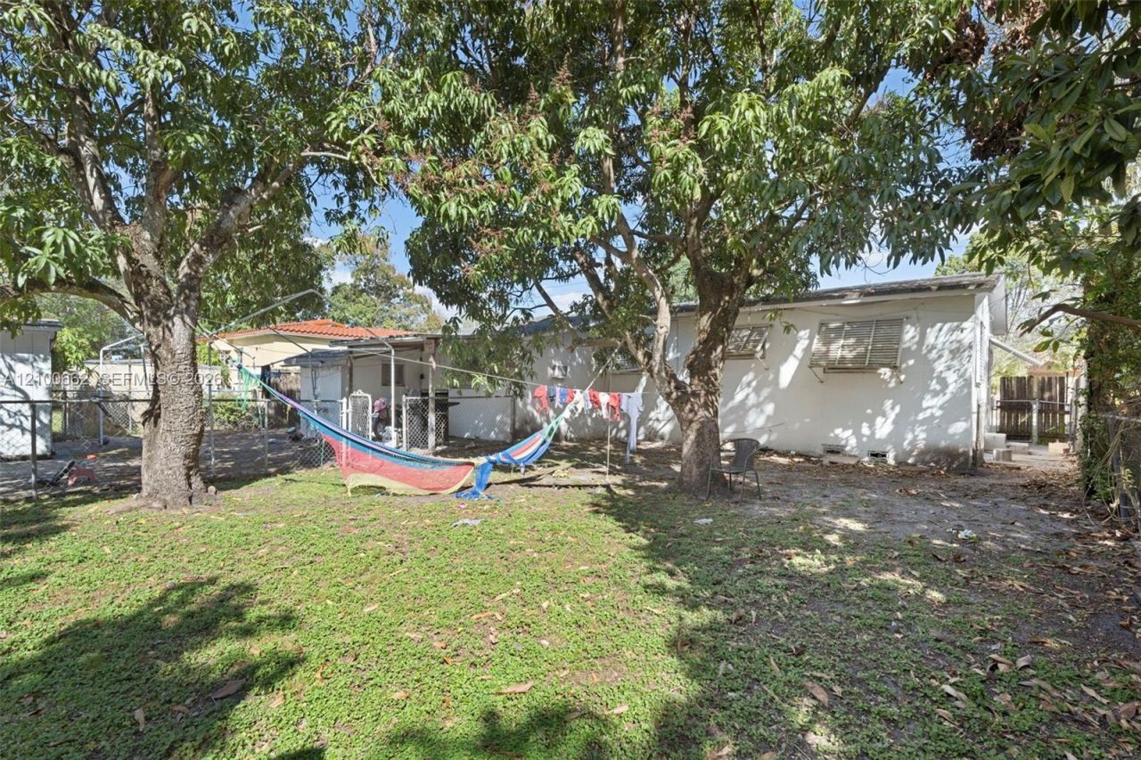 5886 SW 20th St, Miami, FL 33155 Photo
