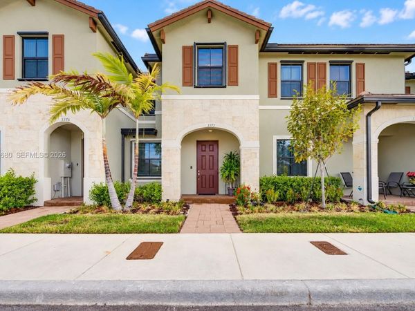 3371 W 106th Ter, Hialeah, FL 33018