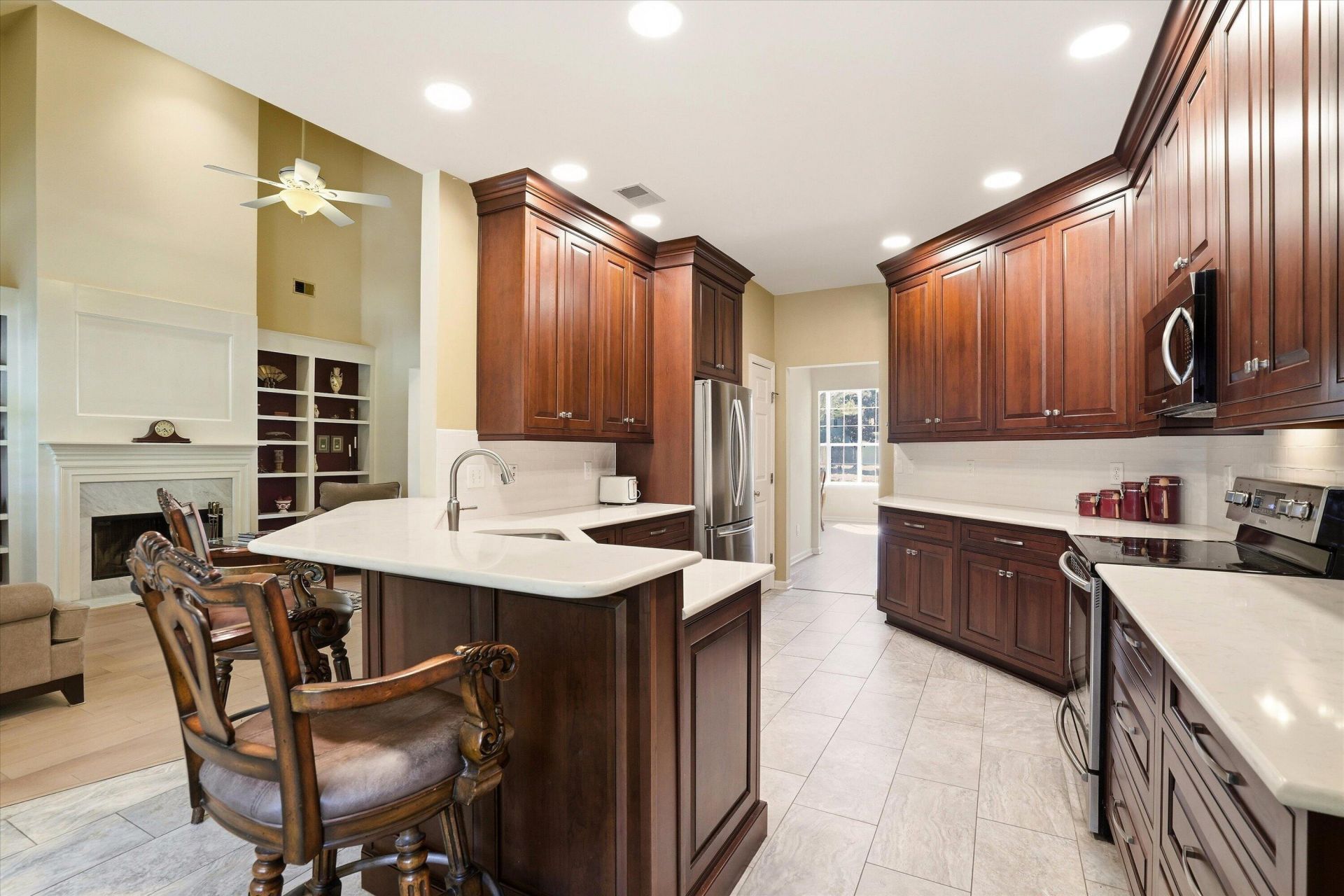 1396 Lakecrest Court Photo 12