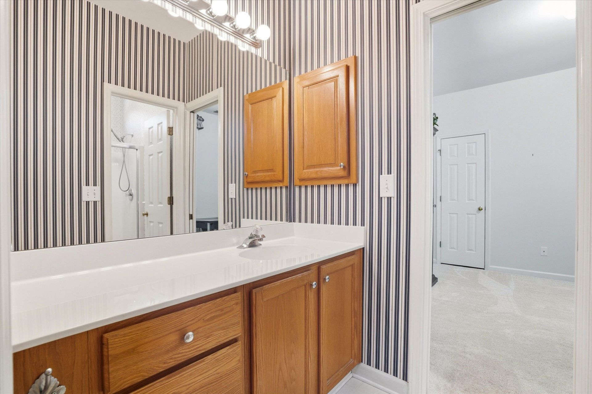 1396 Lakecrest Court Photo 29