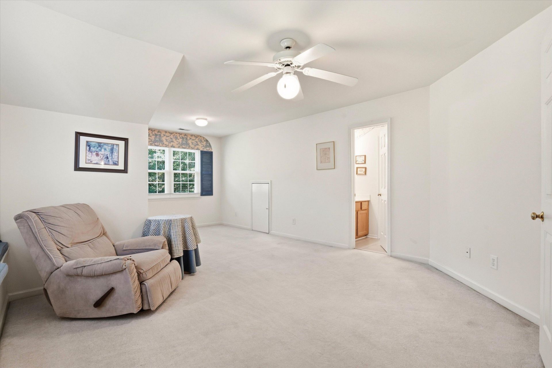 1396 Lakecrest Court Photo 37