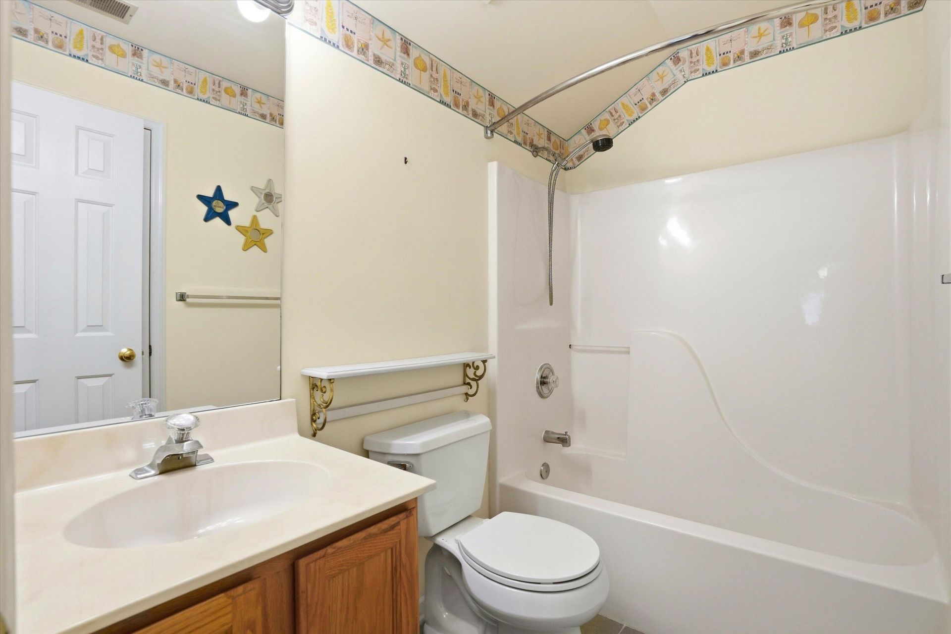1396 Lakecrest Court Photo 39