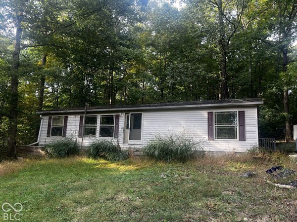 9089 Gold Point Road , Trafalgar, IN 46181