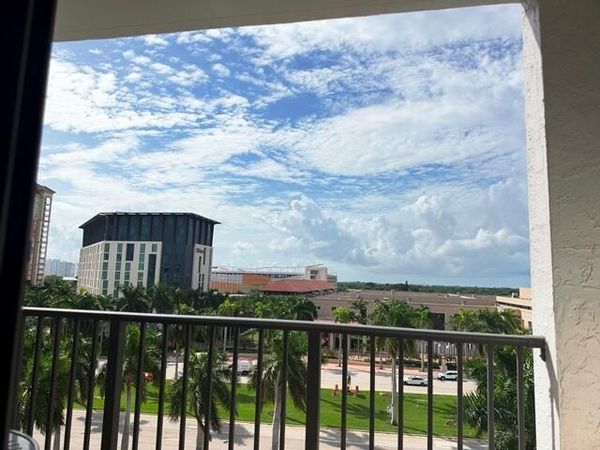 651 Okeechobee Boulevard, Unit 603, West Palm Beach, FL 33401
