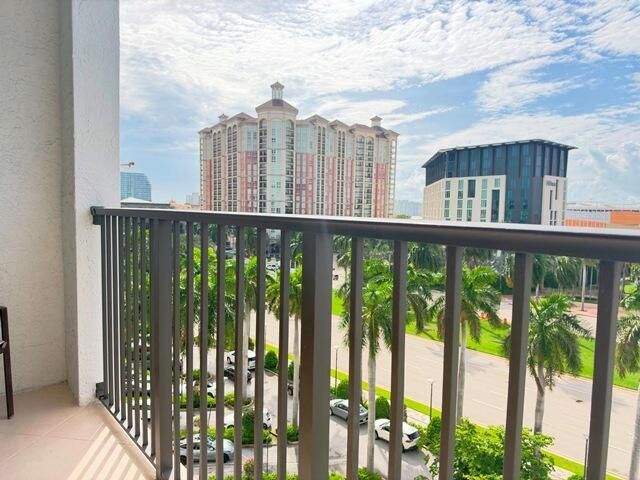 651 Okeechobee Boulevard, Unit 603, West Palm Beach, FL 33401 Photo