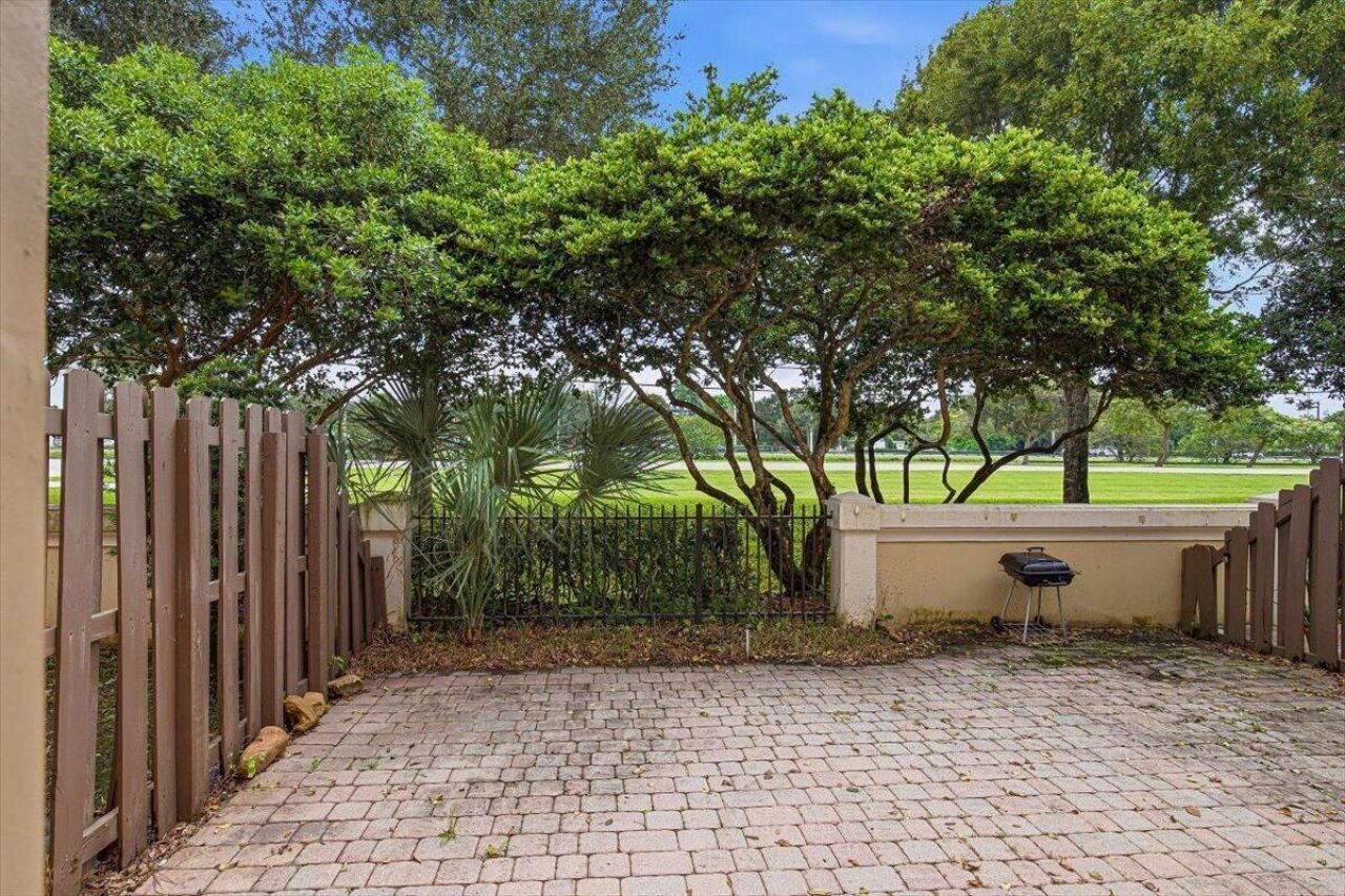 8706 Blaze Court, Davie, FL 33328 Photo