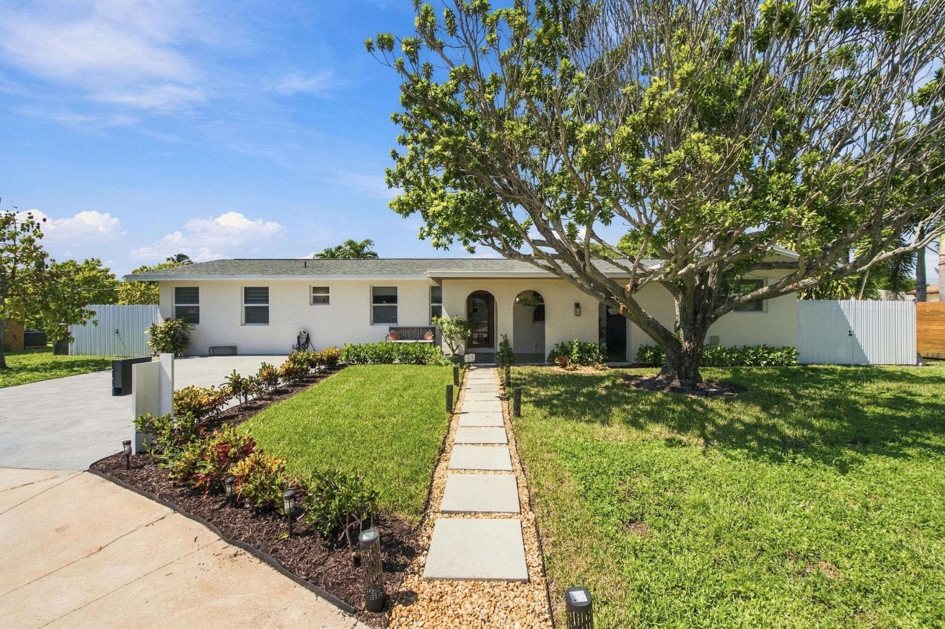 1409 Richard Lane, Lake Worth Beach, FL 33460 Photo