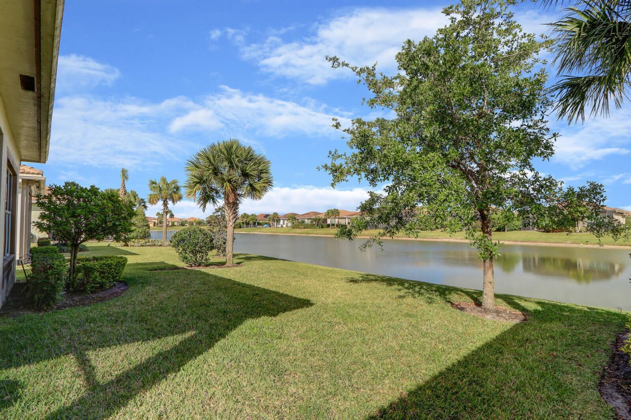 20040 SW Caserta Way, Port Saint Lucie, FL 34986 Photo