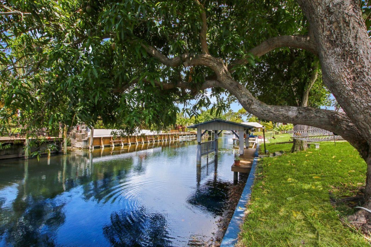 1210 SW 26th Avenue, Boynton Beach, FL 33426 Photo