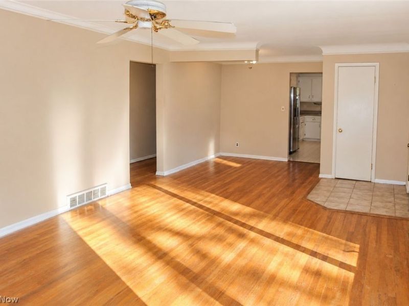 1974 Brookdale Road, Richmond Heights, OH 44143 Photo 9