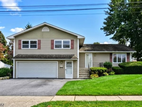 19 Dogwood Dr, Newton, NJ 07860