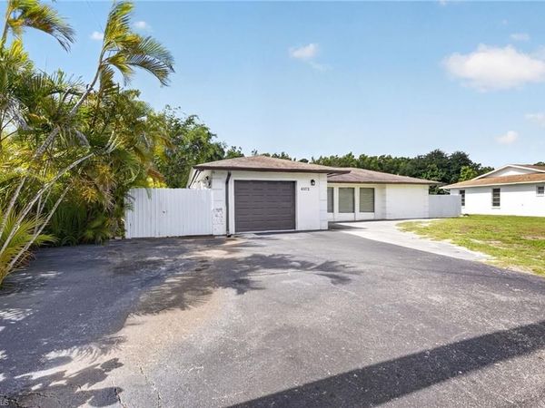 4572 32nd AVE SW, NAPLES, FL 34116