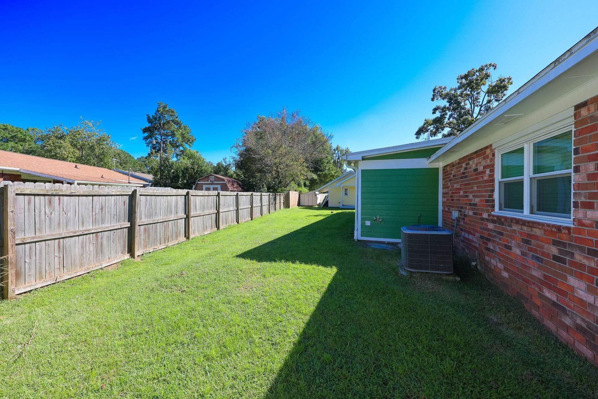 4625 Boxwood Dr. Photo 23