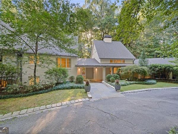 695 W Conway Drive, Atlanta, GA 30327