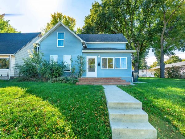 514 E Hampden Avenue , Fergus Falls, MN 56537