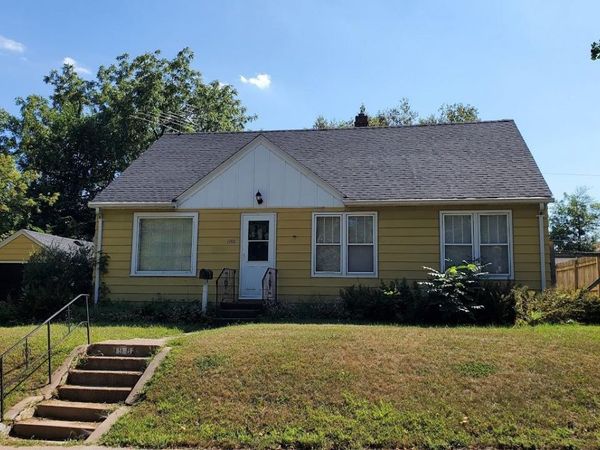 1988 Fremont Avenue E, Saint Paul, MN 55119