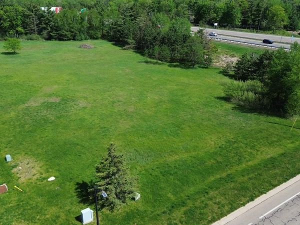 2101 & 2125 EAGLE SUMMIT, Stevens Point, WI 54482
