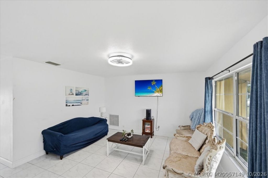 1357 SE Oakmont Lane Se, Port Saint Lucie, FL 34952 Photo