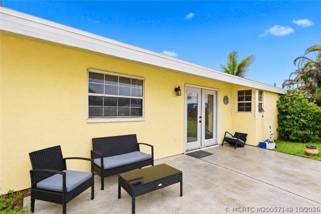1357 SE Oakmont Lane Se, Port Saint Lucie, FL 34952 Photo