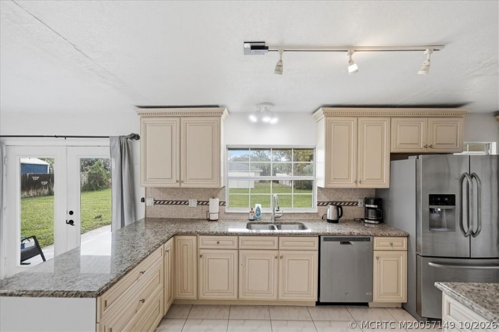 1357 SE Oakmont Lane Se, Port Saint Lucie, FL 34952 Photo