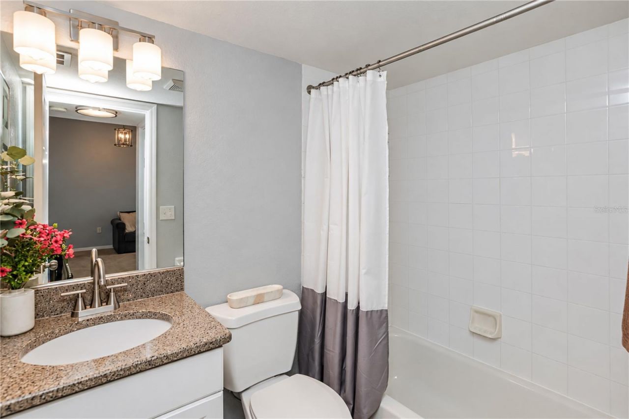 8389 Wingate Drive, Unit 2320, Sarasota, FL 34238 Photo
