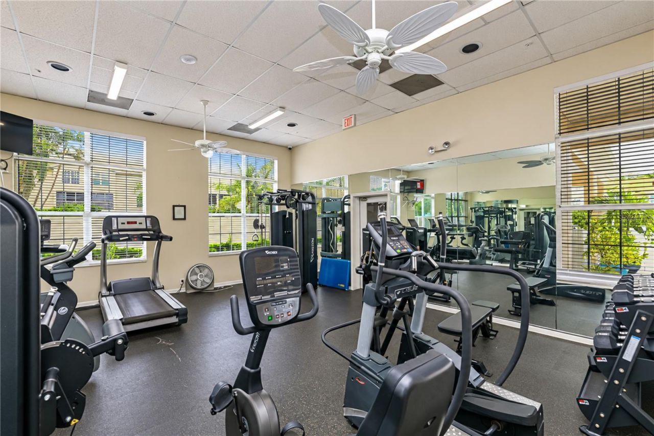 8389 Wingate Drive, Unit 2320, Sarasota, FL 34238 Photo