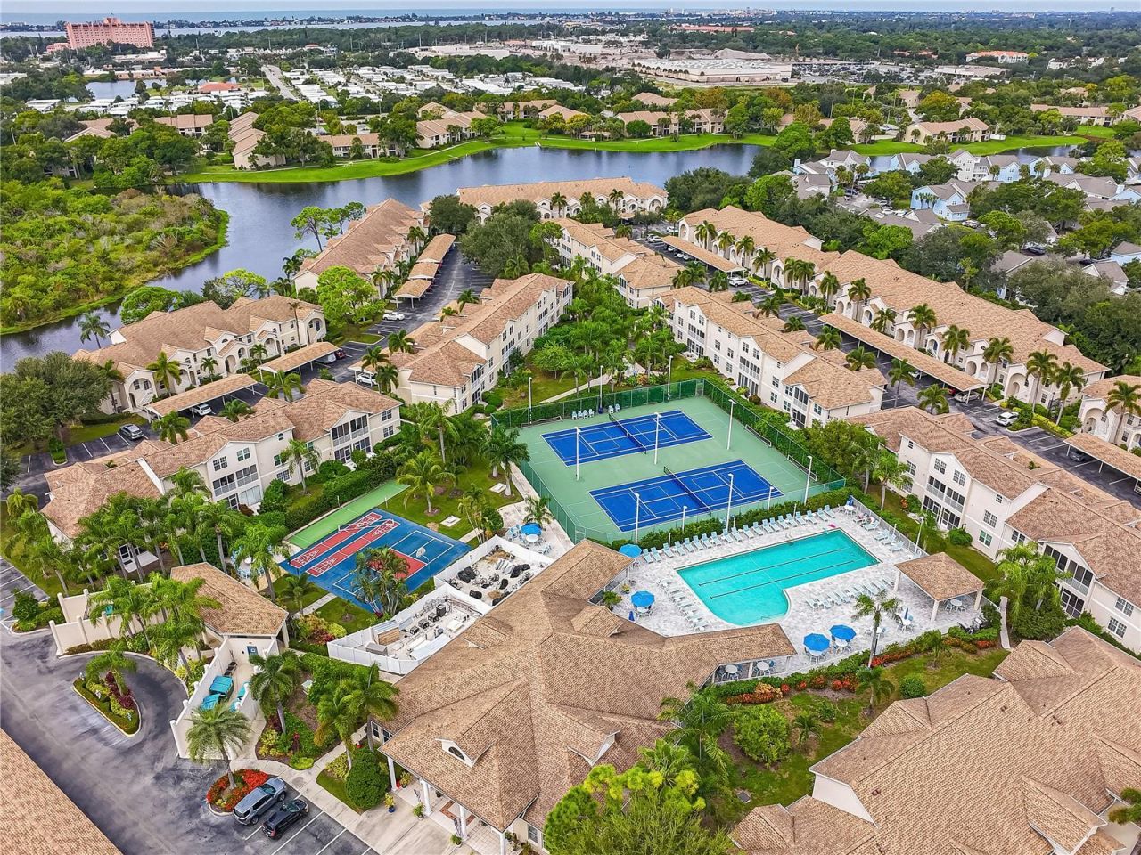 8389 Wingate Drive, Unit 2320, Sarasota, FL 34238 Photo