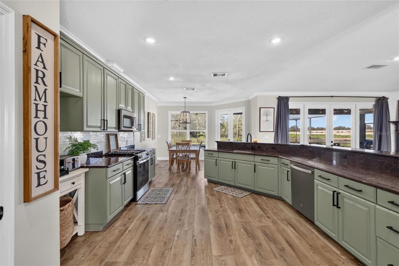 15818 Mahoney Drive, Spring Hill, FL 34610 Photo