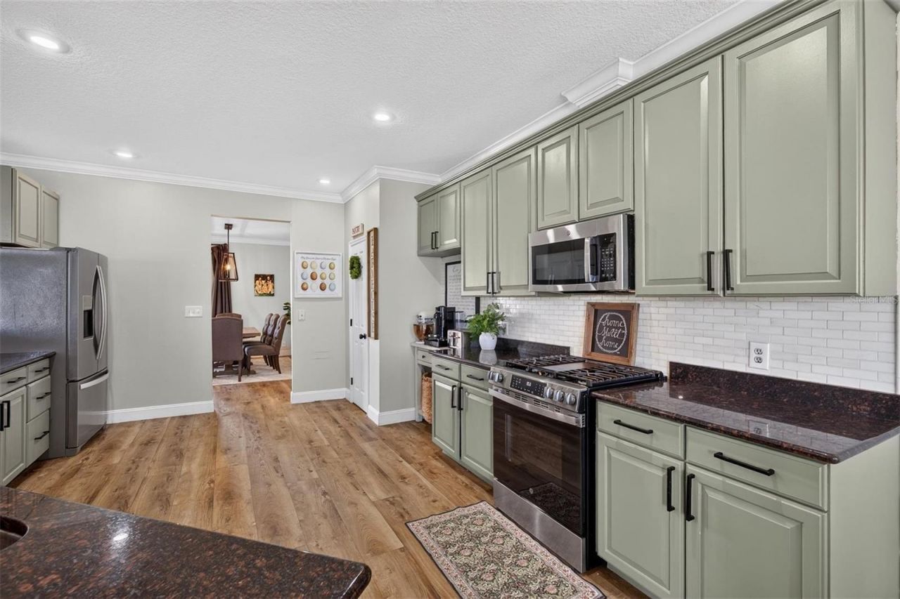 15818 Mahoney Drive, Spring Hill, FL 34610 Photo