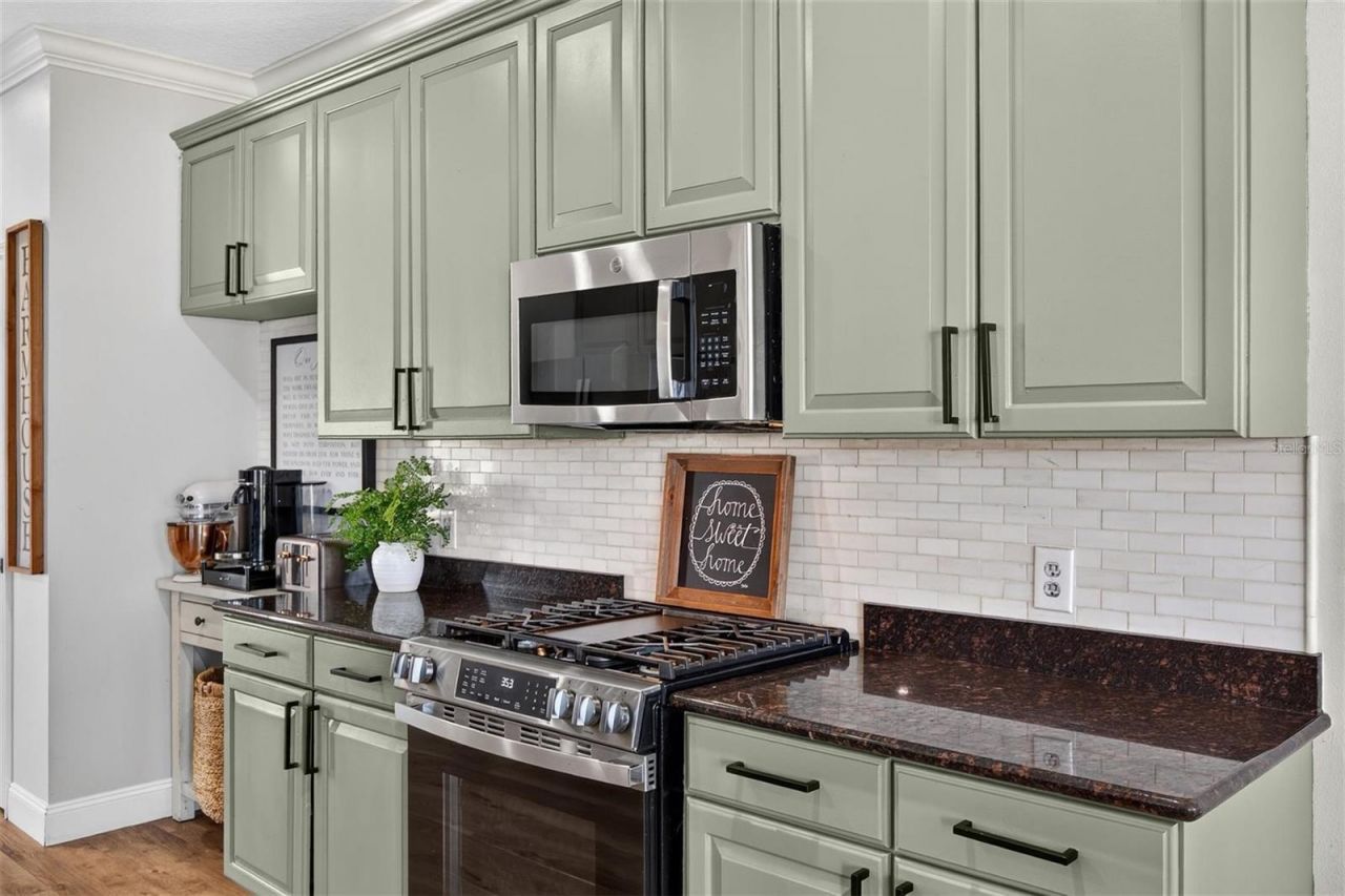 15818 Mahoney Drive, Spring Hill, FL 34610 Photo