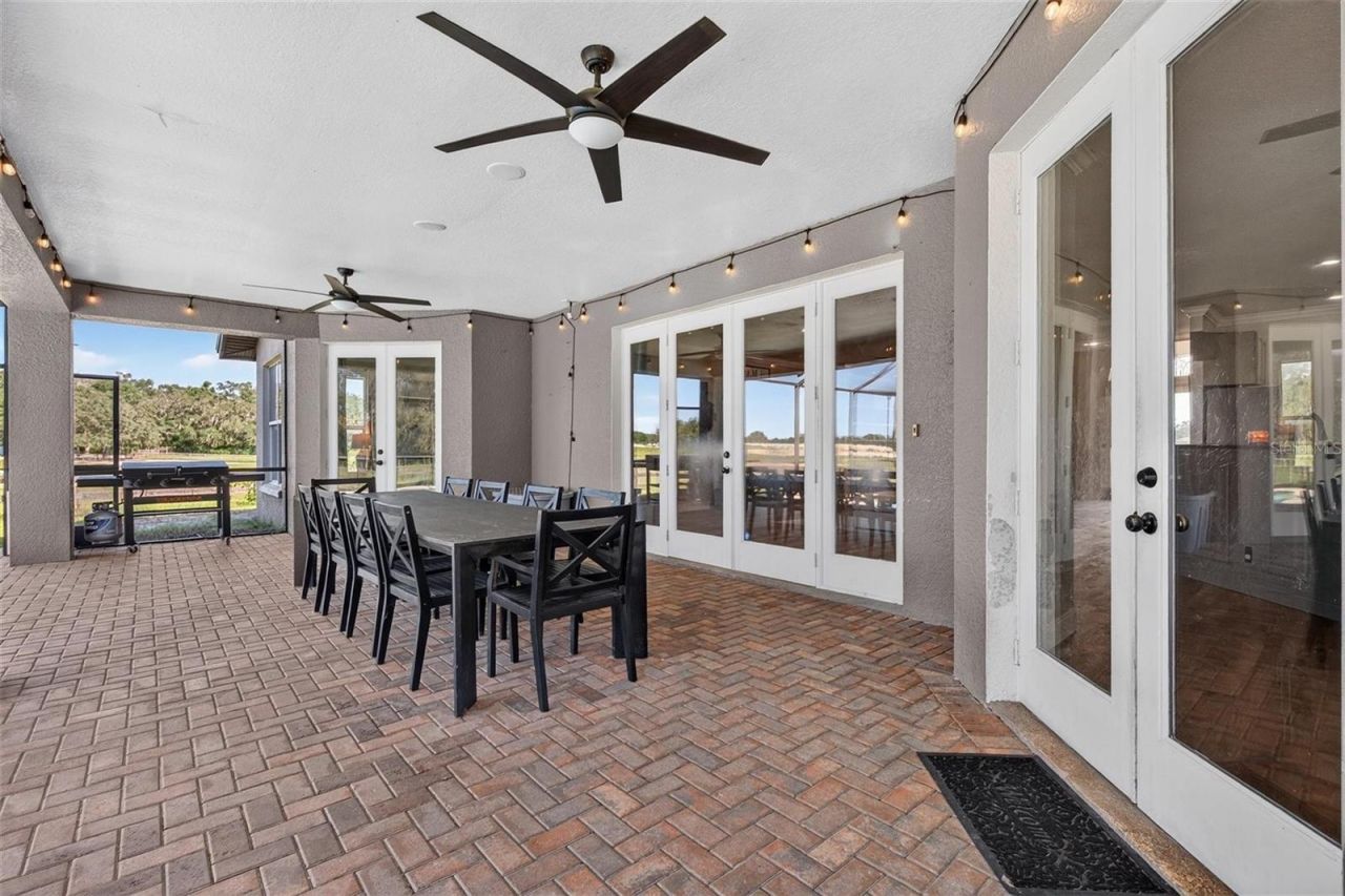 15818 Mahoney Drive, Spring Hill, FL 34610 Photo