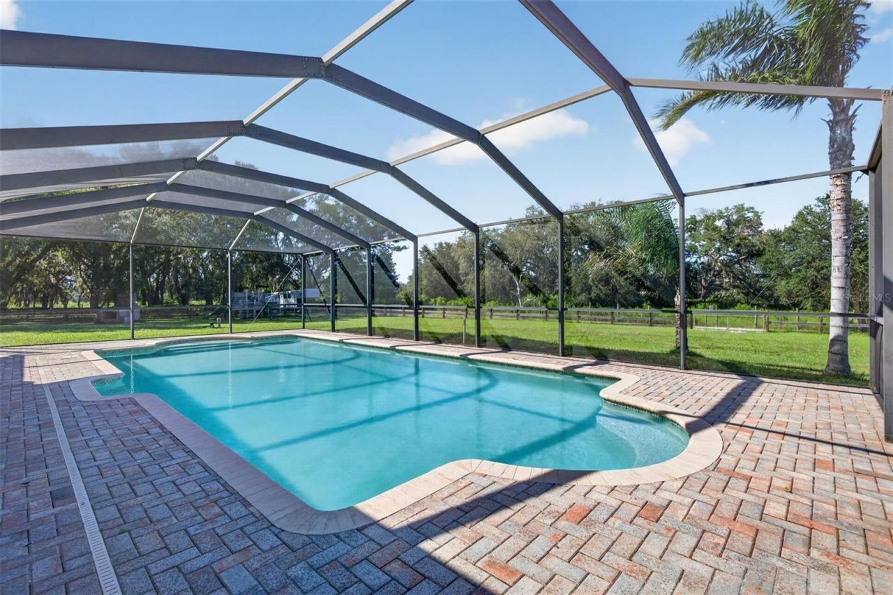 15818 Mahoney Drive, Spring Hill, FL 34610 Photo
