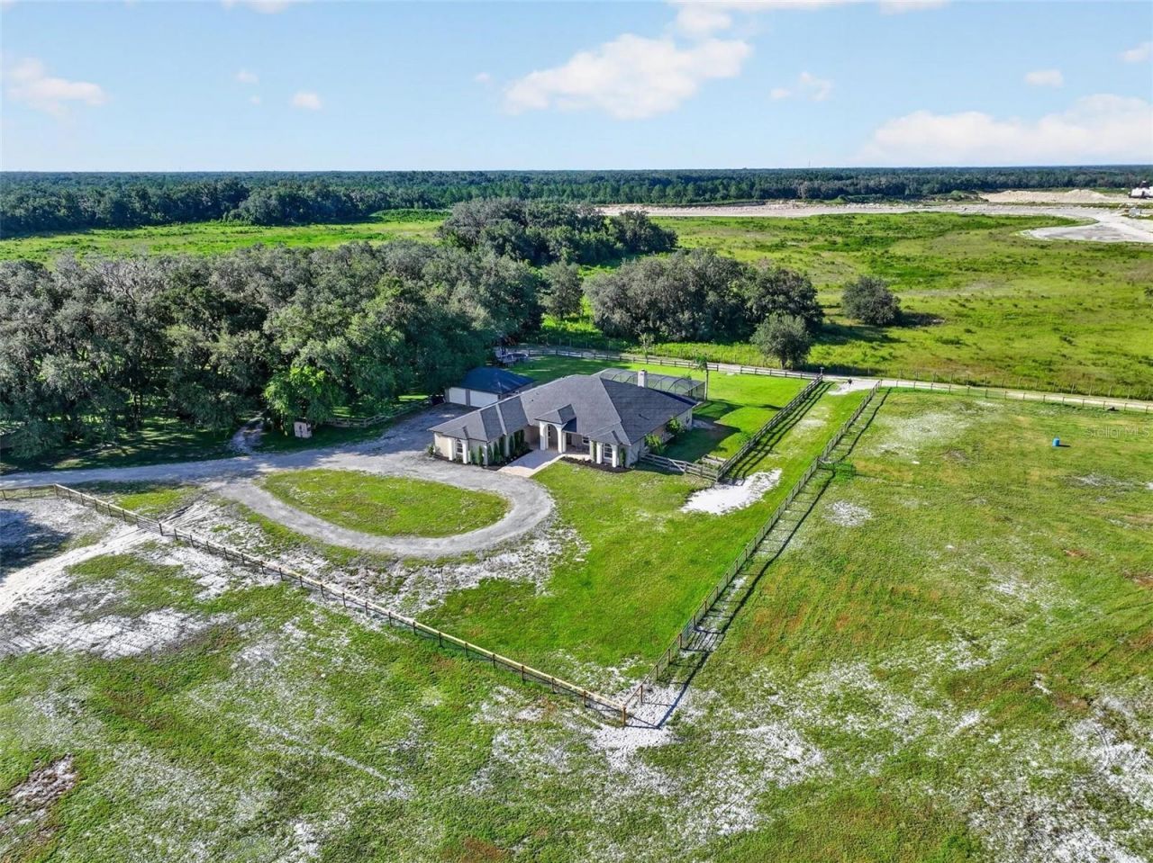 15818 Mahoney Drive, Spring Hill, FL 34610 Photo