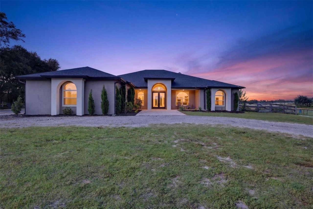 15818 Mahoney Drive, Spring Hill, FL 34610 Photo
